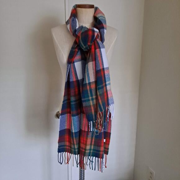 J. Crew Red Green & Beige Plaid Rectangular Scarf with Fringes - Size 25" x 77" - Picture 5 of 16